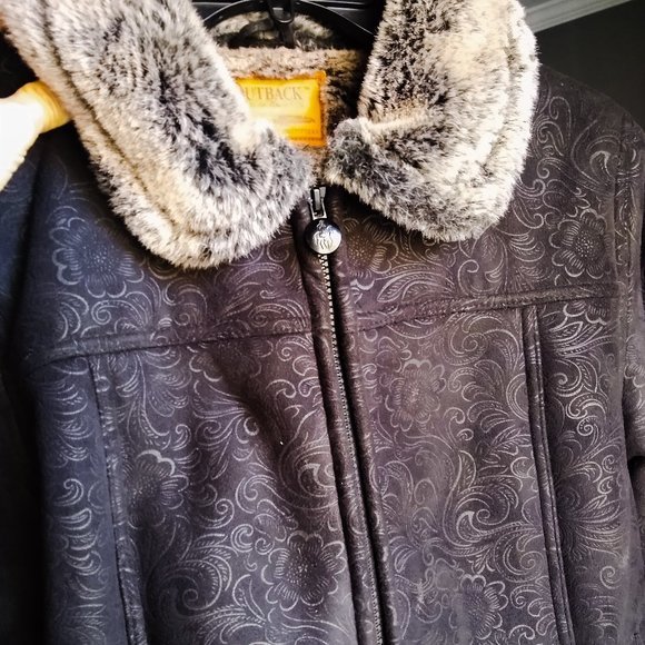 📢 FREE SHIP 📢 Tooled leather coat🔥fur-lined black Outback Trading Co. jacket - Picture 6 of 9